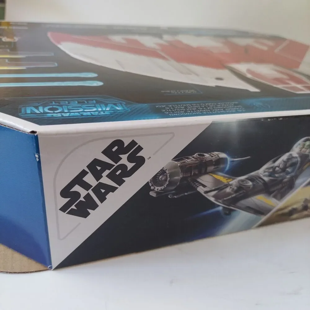 Lego Star Wars Building Set Ahsoka Tano Mini Fig + T-6 Jedi Shuttle